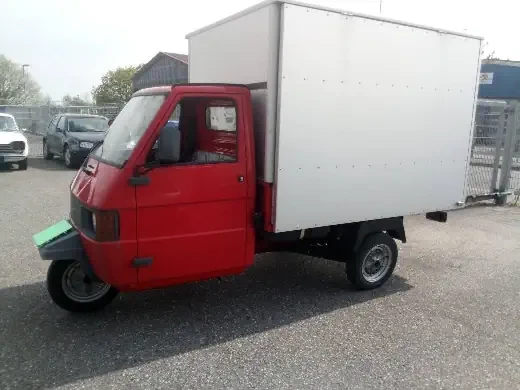 Transport Piaggio Ape, TucTuc in D